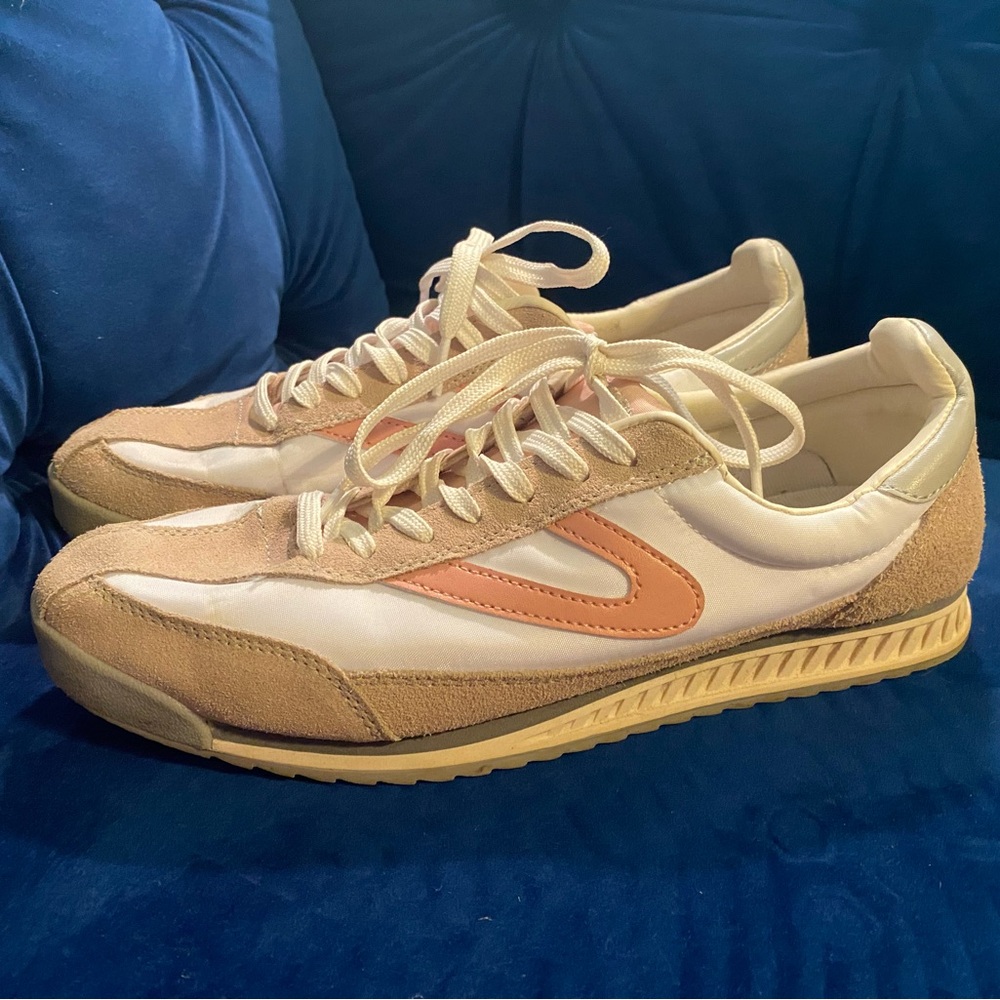 Cute Tretorn shoes.